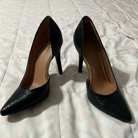 Faux Snakeskin Black Heels - Picture 2 of 7
